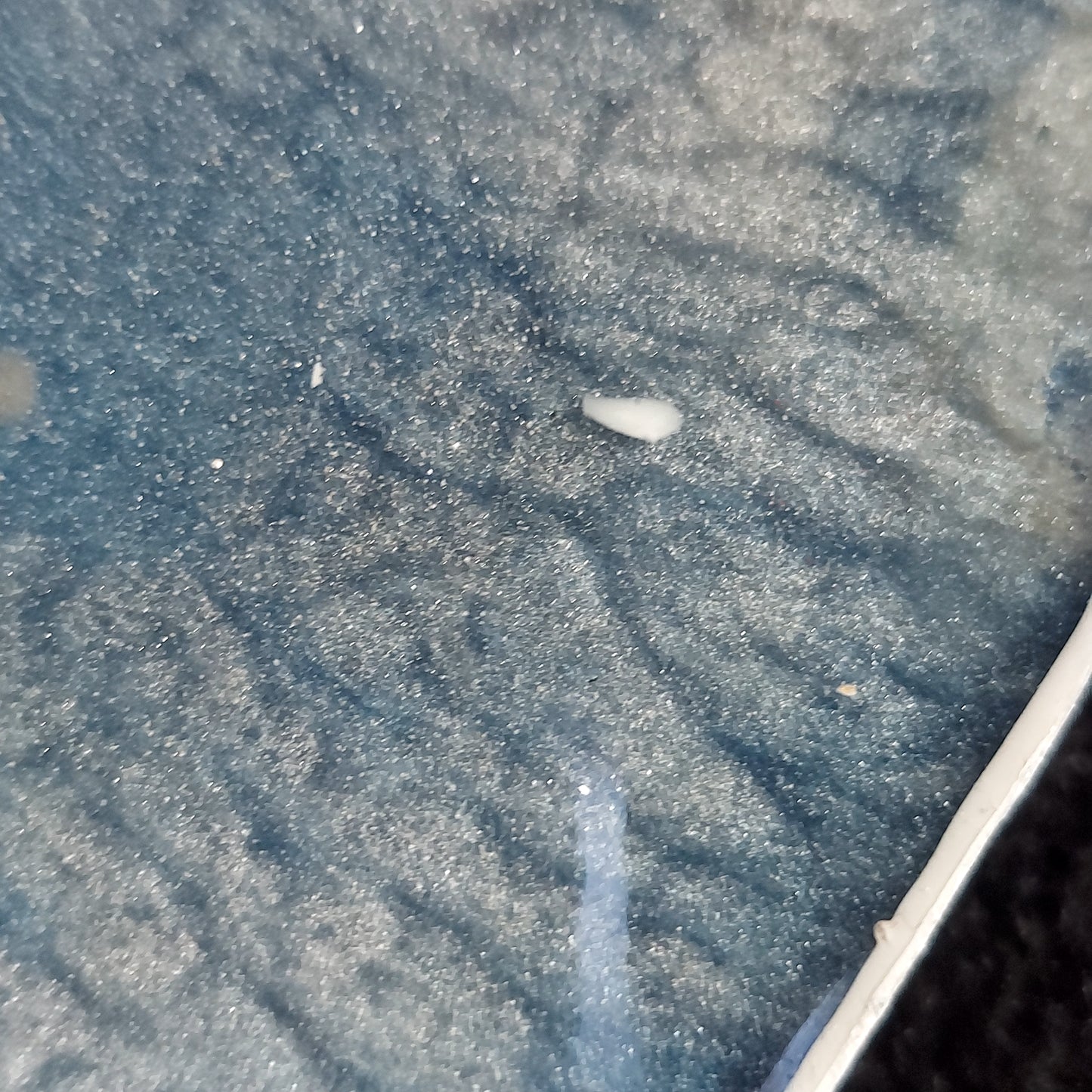 DEEP VEINS AGATE COASTER 4 INCH IN BLUE AND SILVER - RESINVERSELUX- Where Art meets Soul