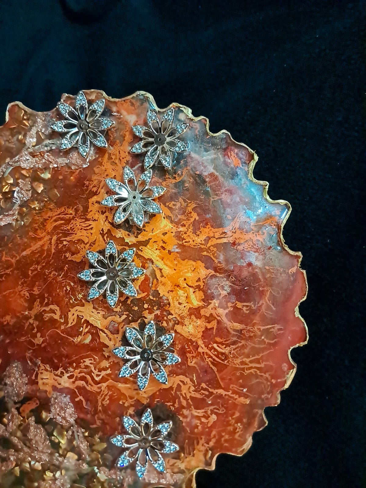 FESTIVE AGATE TRAY-ORANGE - RESINVERSELUX- Where Art meets Soul