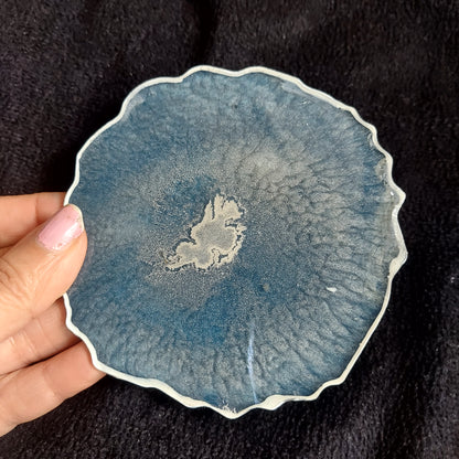 DEEP VEINS AGATE COASTER 4 INCH IN BLUE AND SILVER - RESINVERSELUX- Where Art meets Soul
